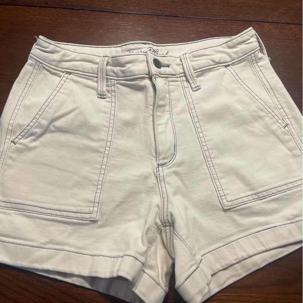 Universal Tread Short